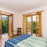 4 Bedroom Cozy In *