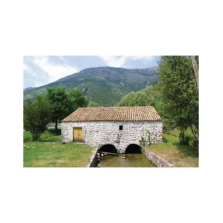 4 Bedroom Cozy In