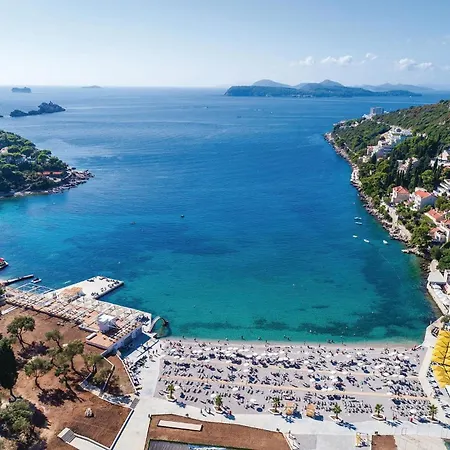 Vakantiehuis 4 Bedroom Cozy In Gruda