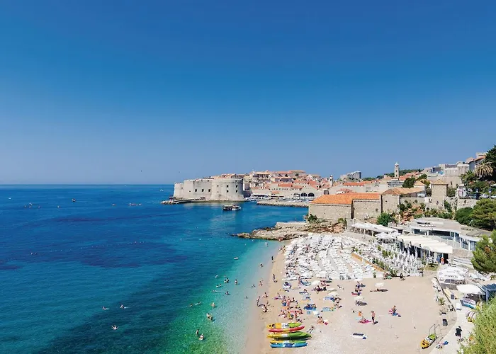 4 Bedroom Cozy In Gruda