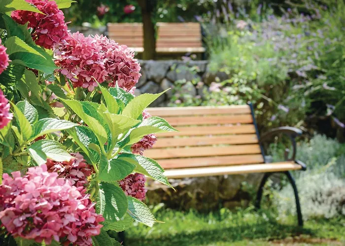 Сasa de vacaciones 4 Bedroom Cozy In