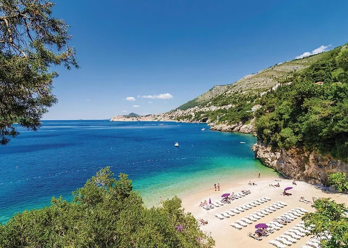 4 Bedroom Cozy In Сasa de vacaciones *